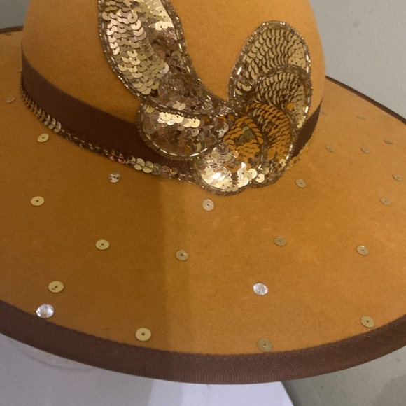 Pretty Church/Dress Hat by Julius Crittendon main image 4